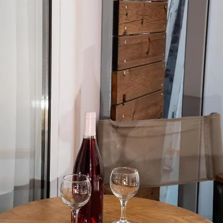 Lefkas & Suites Apartment