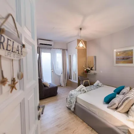 Lefkas & Suites Apartment